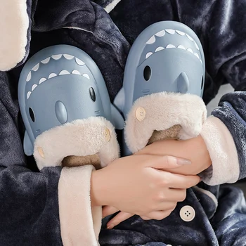 Детски чехли за родители Зимни детски домашни пантофи с анимационни акула, женски мъжки домашни водоустойчив плюшени чехли с дебело дъно