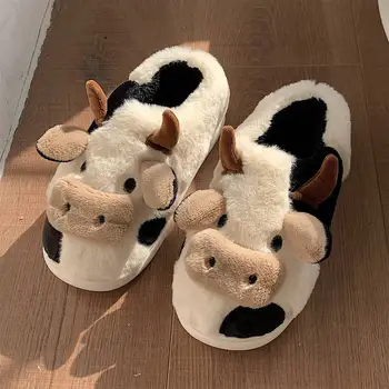 Елегантни сладки пантофи с животни за жени и момичета, кавайные пухкави зимни топли чехли, дамски домашни чехли с участието на крави от комикс, забавно обувки