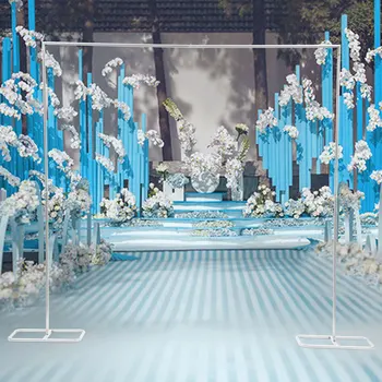 На фона на сватбената арка 2 *2.1 m, декоративни предмети от ковано желязо, поставка за цветя, бял